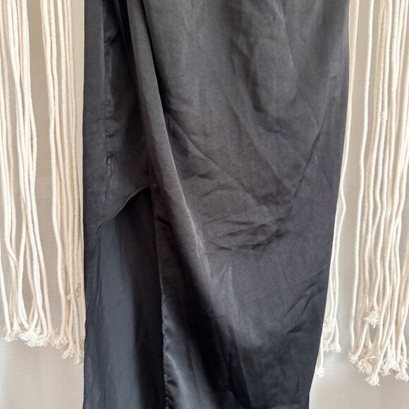 Do+Be x Baltic Born Black Semi Formal Bronze Halter Neck Dress NWT Medium - Picture 5 of 8